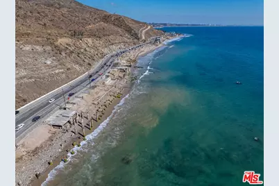 19222 Pacific Coast Hwy, Malibu, CA 90265 - Photo 1