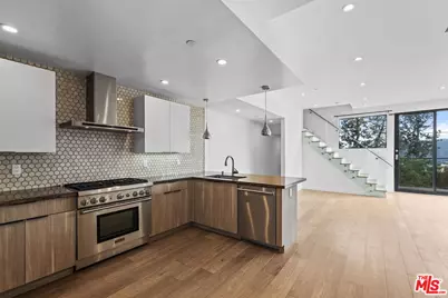 2222 Montrose Ave #G, Montrose, CA 91020 - Photo 1