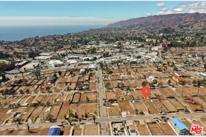 1019 Galloway St, Pacific Palisades, CA 90272 - Photo 1