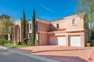 11221 Briarcliff Ln, Studio City, CA 91604 - Photo 1