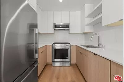 612 Huntley Dr #7, West Hollywood, CA 90069 - Photo 1