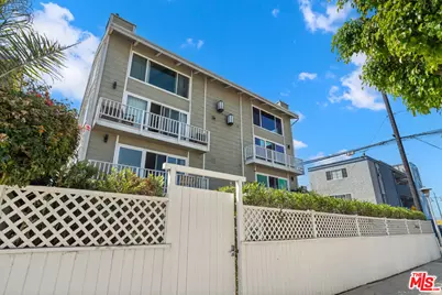 10 19th Ave #5, Venice, CA 90291 - Photo 1