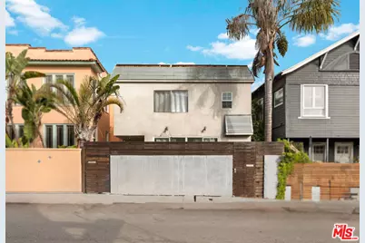 125 Brooks Ave, Venice, CA 90291 - Photo 1