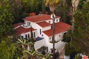 8855 St Ives Dr, Los Angeles, CA 90069 - Photo 1