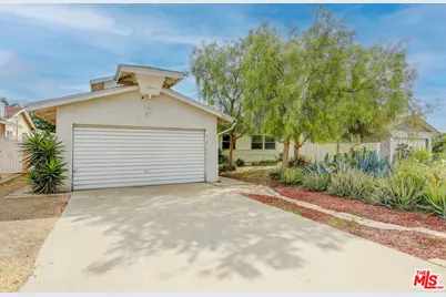 566 N Century Dr, Anaheim, CA 92805 - Photo 1