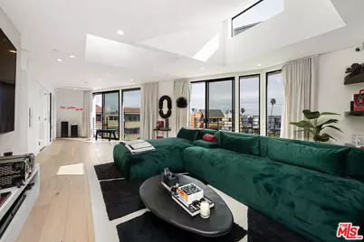 1533 N Vista St #401, Los Angeles, CA 90046 - Photo 1