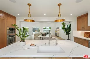 913 N Beverly Glen Blvd, Los Angeles, CA 90077 - Photo 1