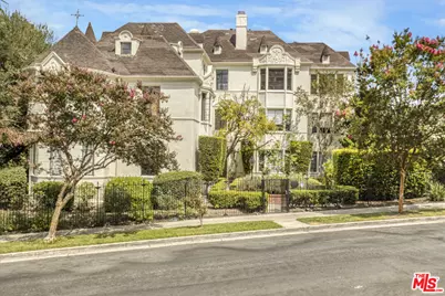 4327 Francis Ave, Los Angeles, CA 90005 - Photo 1