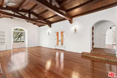 931 S Ogden Dr, Los Angeles, CA 90036 - Photo 1