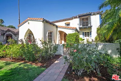 1102 La Zanja Dr, Glendale, CA 91207 - Photo 1