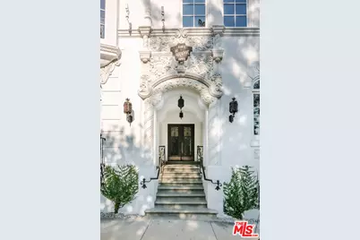 1302 N Sweetzer Ave #403, West Hollywood, CA 90046 - Photo 1