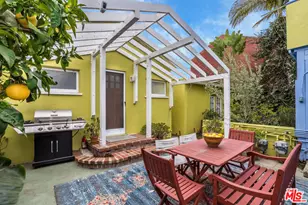 702 Angelus Pl, Venice, CA 90291 - Photo 1