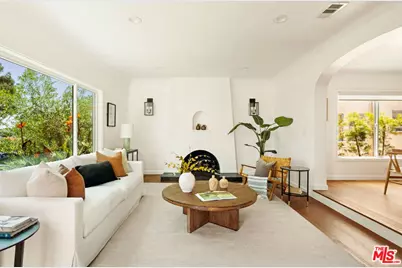 4313 W 59th St, Los Angeles, CA 90043 - Photo 1