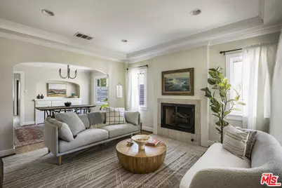 1525 Carmona Ave, Los Angeles, CA 90019 - Photo 1