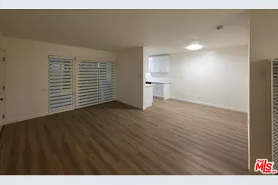 827 9th St #2, Santa Monica, CA 90403 - Photo 1