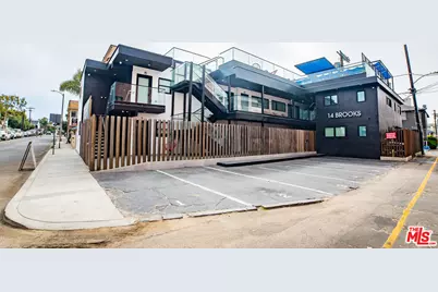 14 Brooks Ave #8, Venice, CA 90291 - Photo 1