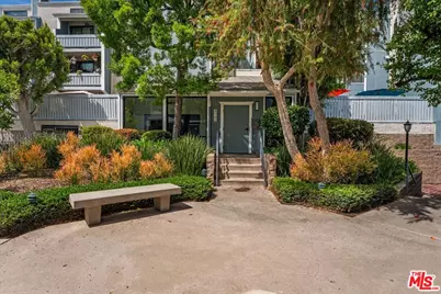 8162 Manitoba St #209, Playa del Rey, CA 90293 - Photo 1