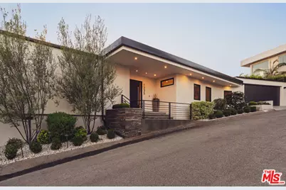 1235 N Kenter Ave, Los Angeles, CA 90049 - Photo 1