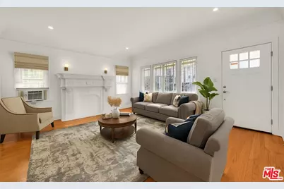 858 S Gramercy Pl, Los Angeles, CA 90005 - Photo 1