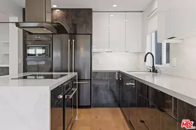 153 S Palm Dr #Ph, Beverly Hills, CA 90212 - Photo 1