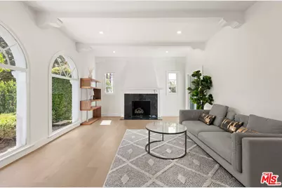 543 N La Jolla Ave, Los Angeles, CA 90048 - Photo 1