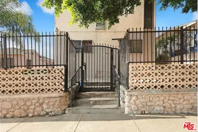 959 S Soto St, Los Angeles, CA 90023 - Photo 1