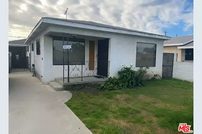814 E 104th St, Los Angeles, CA 90002 - Photo 1