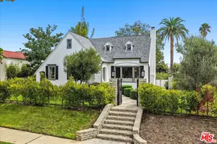 1136 S Burnside Ave, Los Angeles, CA 90019 - Photo 1