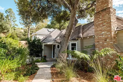 2528 Sleepy Hollow Dr, Glendale, CA 91206 - Photo 1