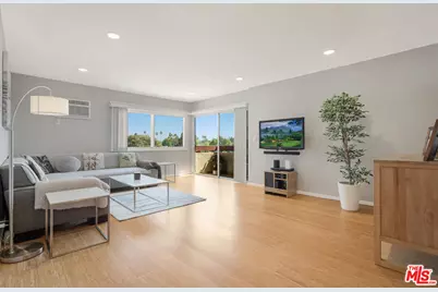 8001 Redlands St #207, Playa del Rey, CA 90293 - Photo 1