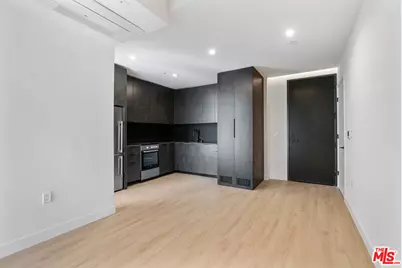 3688 Overland Ave #613, Los Angeles, CA 90034 - Photo 1