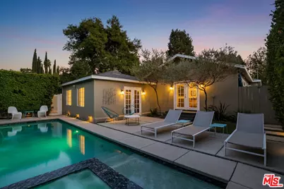 16201 Gilmore St, Lake Balboa, CA 91406 - Photo 1