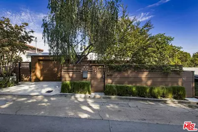 2422 Claremont Ave, Los Angeles, CA 90027 - Photo 1