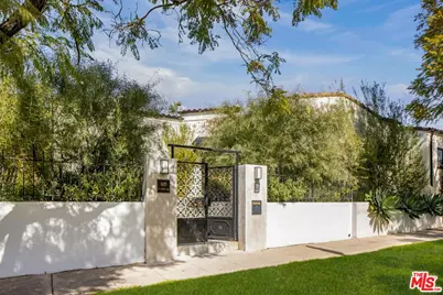 600 N Citrus Ave, Los Angeles, CA 90036 - Photo 1