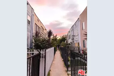 216 Columbia Pl, Los Angeles, CA 90026 - Photo 1
