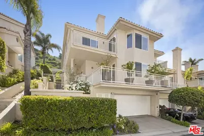 668 Palisades Dr, Pacific Palisades, CA 90272 - Photo 1