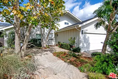 3021 Barry Ave, Los Angeles, CA 90066 - Photo 1