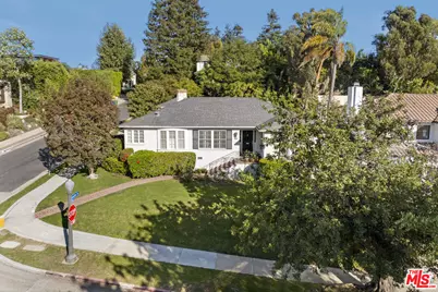 130 S Bentley Ave, Los Angeles, CA 90049 - Photo 1