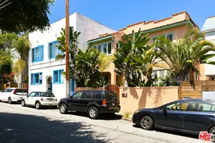 121 Brooks Ave, Venice, CA 90291 - Photo 1