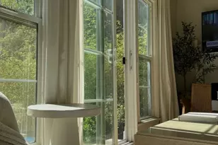 133 S Crescent Dr, Beverly Hills, CA 90212 - Photo 1