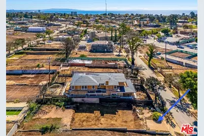 934 Embury St, Pacific Palisades, CA 90272 - Photo 1