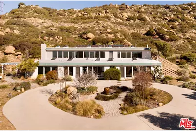 7401 Studio Rd, Simi Valley, CA 91304 - Photo 1