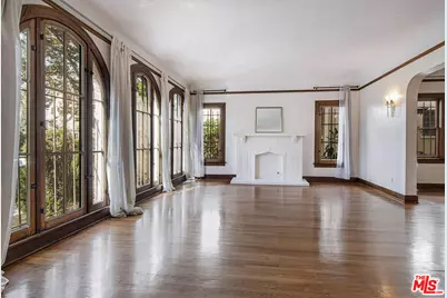 108 S Sycamore Ave, Los Angeles, CA 90036 - Photo 1