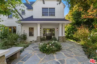 233 S Saltair Ave, Los Angeles, CA 90049 - Photo 1