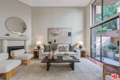 5307 Wilkinson Ave #15B, Valley Village, CA 91607 - Photo 1