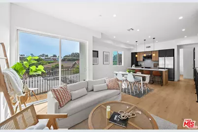 2326 S Dunsmuir Ave #1/4, Los Angeles, CA 90016 - Photo 1