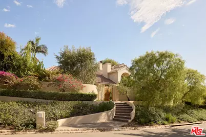 1300 Monaco Dr, Pacific Palisades, CA 90272 - Photo 1