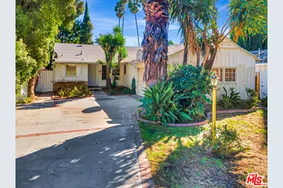 7038 McLennan Ave, Van Nuys, CA 91406 - Photo 1