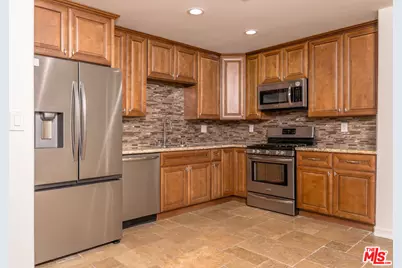 234 E Tamarack Ave, Inglewood, CA 90301 - Photo 1