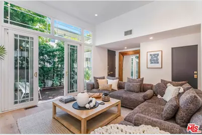 4314 W Kling St #23, Burbank, CA 91505 - Photo 1